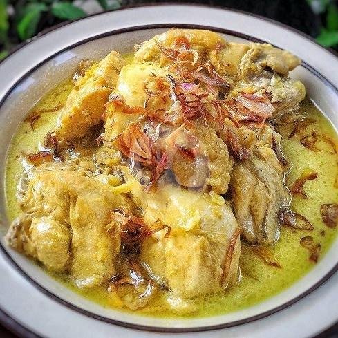 Opor Ayam menu Warung Solo Via Ungasan, Jimbaran