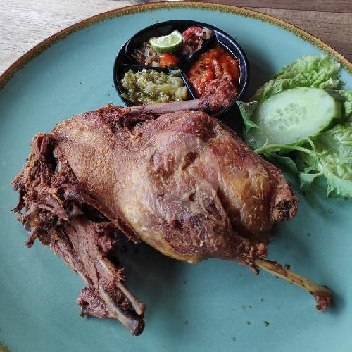 Crispy Duck Without Rice menu Warung Eropa, Petitenget