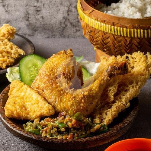 Ayam Kremes menu Ayam Kremes Cak Iwan, Renon