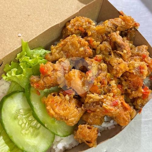Nasi + Sambel Geprek menu Cumi Doerrr, Tukad Baru