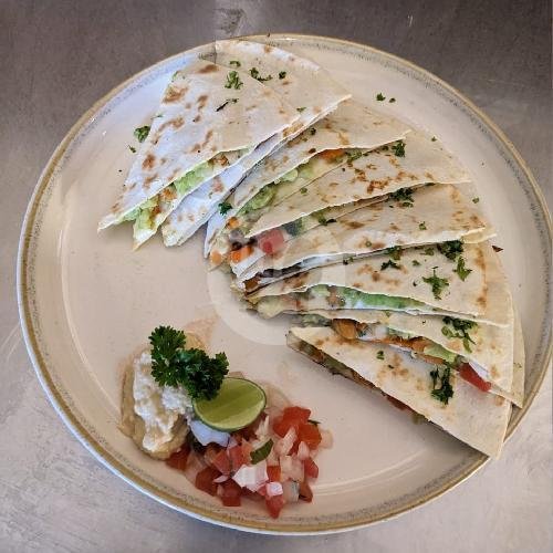 Quesadilla Veggie menu Three Steps Coffee, Uluwatu Raya
