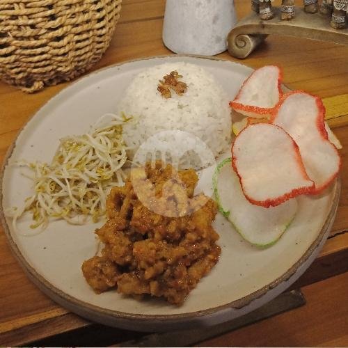 Sunacekuh Ayam menu Rumpis Kitchen, Dewi Madri