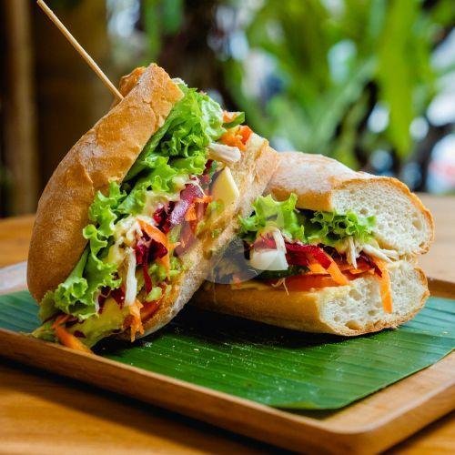 Chicken Salad menu Swich Sandwiches, Seminyak