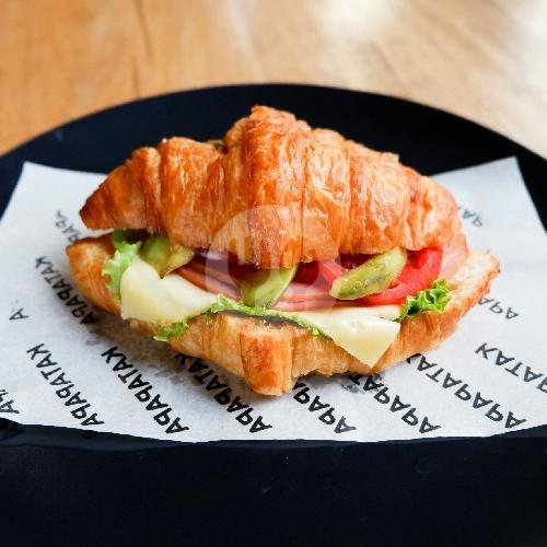 Croissant Sandwich menu Katapapa Coffee Canggu, Semer 2