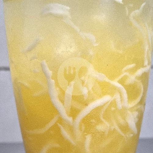 Es Kelapa Muda Jeruk Manis menu Hengky Resto, Sekar Tunjung