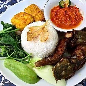 Nasi Tempong Lele menu Soto Ayam 