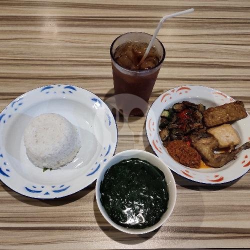 Paket Nasi Kelor menu Bubur Ayam Kedai JSR, Dakota