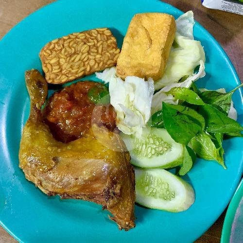 Ayam Goreng Lalapan Paha Tanpa Nasi menu Ayam Bakar Lalapan Warung Sriwijaya, Jalan Tunjung 2 Kerobokan