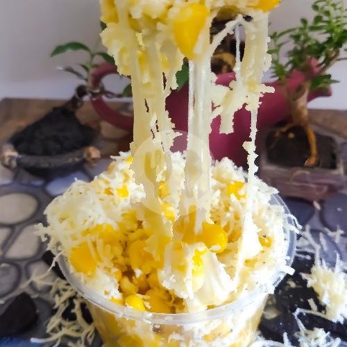 Warung Arsya: A Culinary Gem for Halal Pizza, Burgers, and Corndogs in South Denpasar