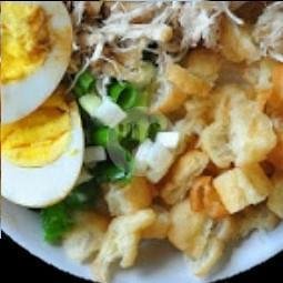 Bubur Ayam Cakwe Jumbo Telor menu Bukan Bubur Biasa, Denpasar