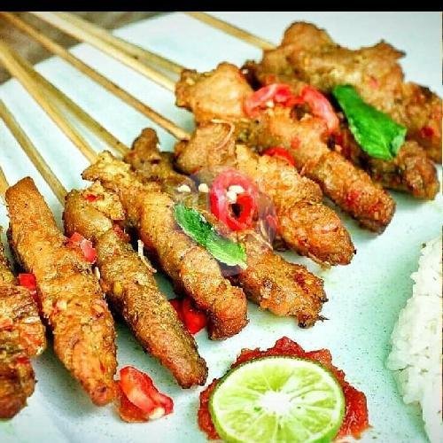 Sate Babi Daging (pilih 1 Sambal) menu Sate Babi Majapahit, Kuta