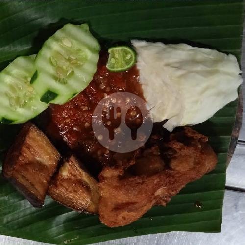 Paket Lamongan Meriah menu Ayam Penyet Surabaya, Kuta Raya