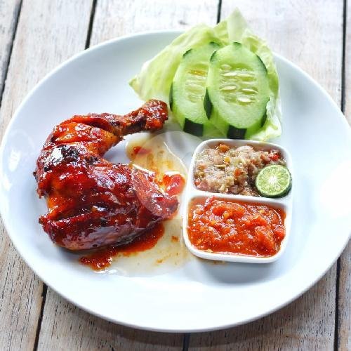 A Culinary Adventure at Ayam Bakar Bali Tulen: Grilled Chicken Delight in Nusa Dua