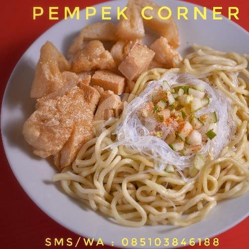 Rujak Mie Tahu menu Pempek Corner, Sesetan