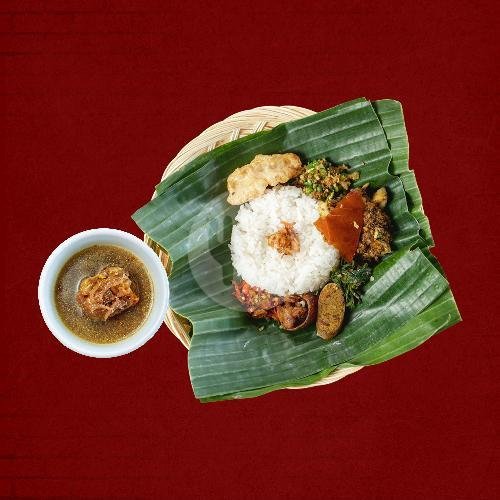 Nasi Babi Guling Biasa menu Ocin Babi Guling dan Samsam