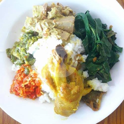 Nasi Padang Ayam Kari menu Rumah Makan Padang Sutan Mudo