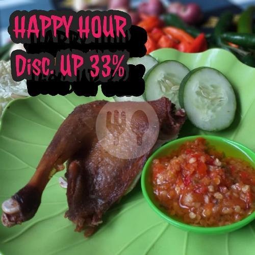 2 Paket Happy Hour Bebek Goreng Paha Sambal Korek + Es Teh Manis menu Bebek Goreng H. Slamet, Sidakarya