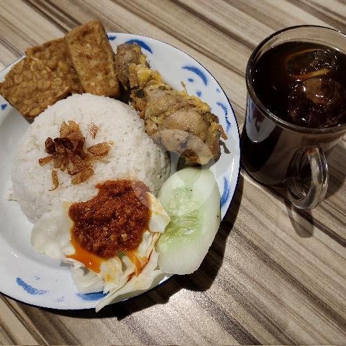 Paket Ayam Presto Lalapan menu Bubur Ayam Kedai JSR, Dakota