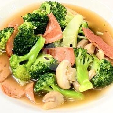 Broccoli With Ham Vegan menu Circle Point Vegan Eatery, Kuta Selatan