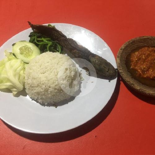Nasi Tempong Lele + Nasi menu Warung Bude Nur, Kerobokan