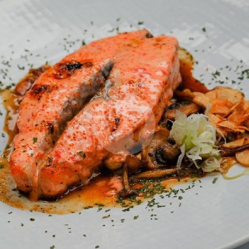 Shijima Restaurant Review: A Culinary Gem in Mataram
