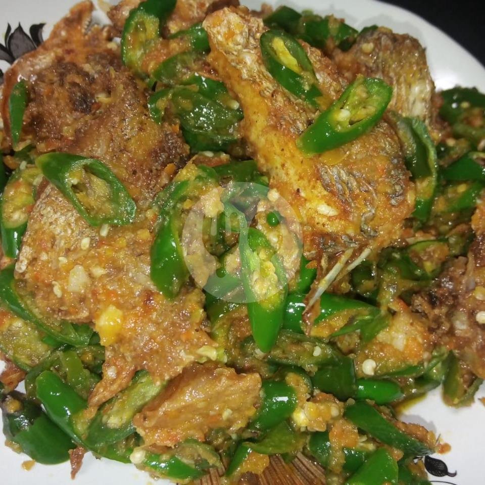 Warung Surya Sandik: A Hidden Gem for Authentic Indonesian Cuisine in Mataram