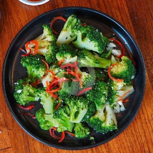 Broccoli With Garlic Sauce menu Shanghai Ulu, Uluwatu