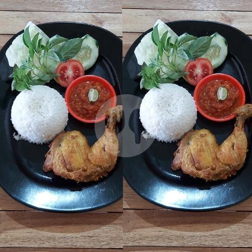 Paket Berdua Ayam Goreng  (2 Fried Chicken) menu Warung Ramadhan, Raya Semat