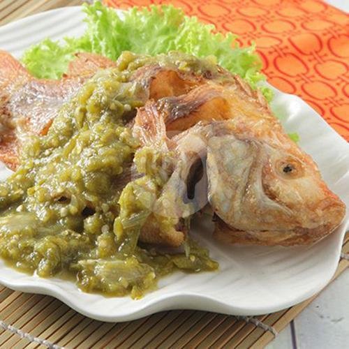 Paket Ikan Goreng menu Lalapan Sambal Ijo Kedonganan, Jimbaran