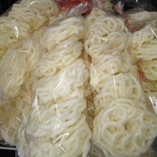 Kerupuk menu Nasi Tempong Bu Bella, Jl Glogor Carik No 184