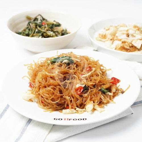 Bihun Goreng menu Pangsit Mie Ujung Pandang Pak Edi, Gunung Soputan