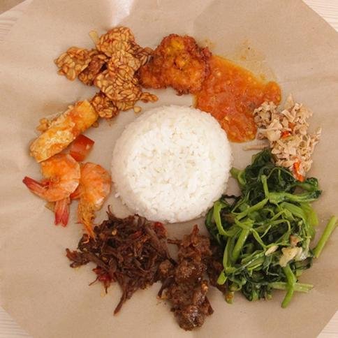 Nasi Bungkus Sayur Gonde Sapi menu Warung Oky Spesial Sayur Gonde & Sambal Bongkot, Denpasar Timur