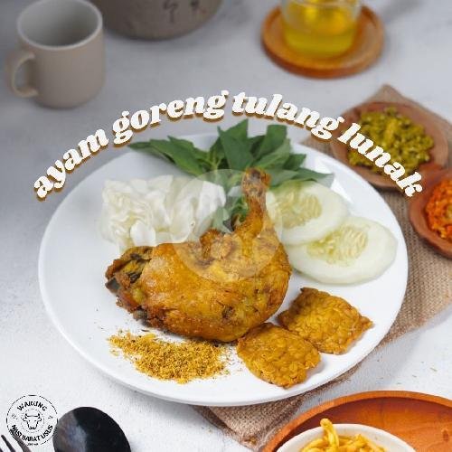Ayam goreng tulang lunak menu Nasi Babat Usus 2 Khas Surabaya Lingkar (Cabang Rembiga), Rembiga