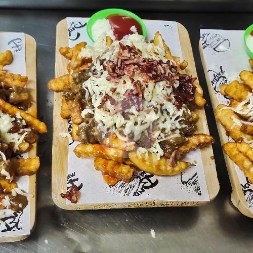 Loaded Fries menu Why Burgers Canggu, Semat Raya