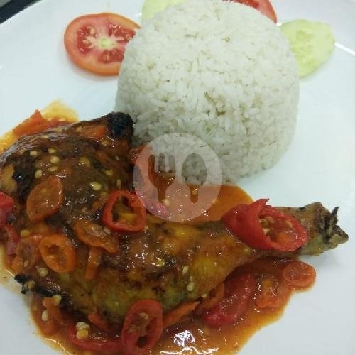 Nasi Ayam Bakar Saus Barbeque Pedas menu Warung Pixel, Sekuta