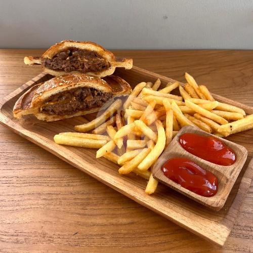 NEW ! UFO BBQ BACON BURGER COMBO menu Food Factory Original ( French Tacos & Ufo Burger, Breakfast), Jl. Mertanadi