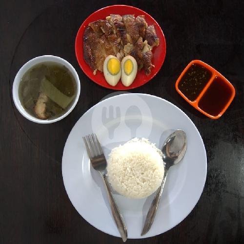 Nasi Putih Ayam Panggang menu Cha Sio Pui Ahui