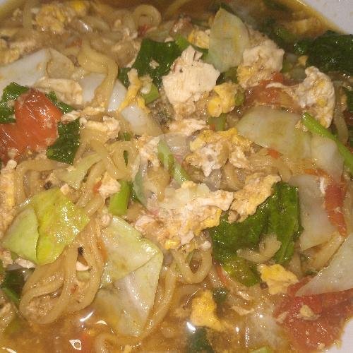 Mie Nyemek Telur Podo Moro Oi menu Lalapan Podo Moro Oi, Selaparang