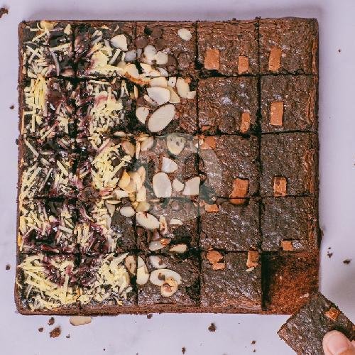Blueberry Mix Chocolate menu Orlenalycious, Padang Sambian