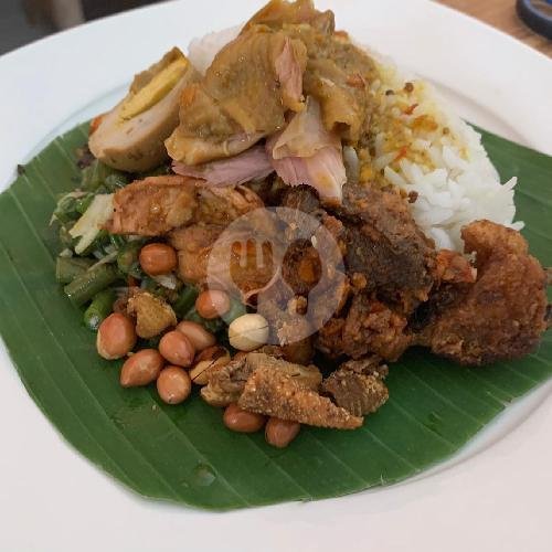 Nasi Ayam Kedewatan Hemat (Bungkus) menu Nasi Ayam Kedewatan Sangtu Kuta, Kuta, Tuban, Badung