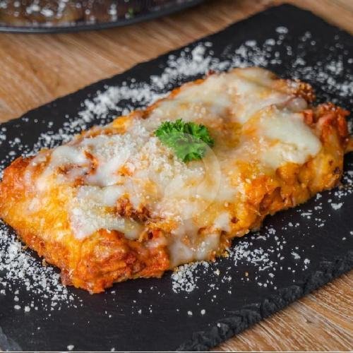 Pizzeria Romana Bali: A Slice of Italy in Jimbaran