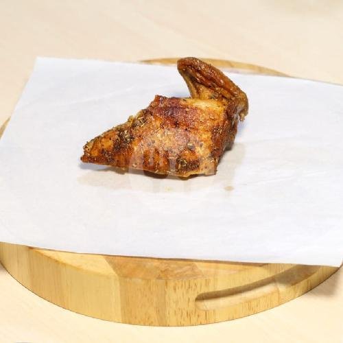 1/4 Ekor Ayam Original menu Ayam Guling Enakko, Denpasar