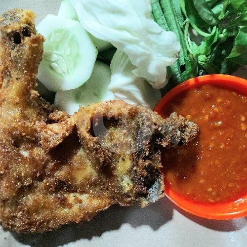 Lalapan Mbak Yull: A Hidden Culinary Gem in Mataram