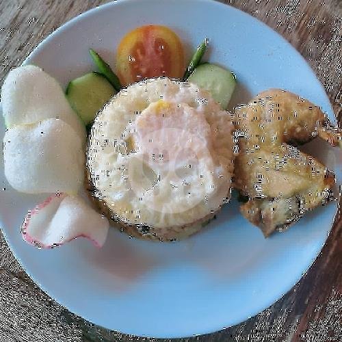 Nasi Goreng babi + Ayam Goreng menu Gembull Nasi Goreng, Seminyak