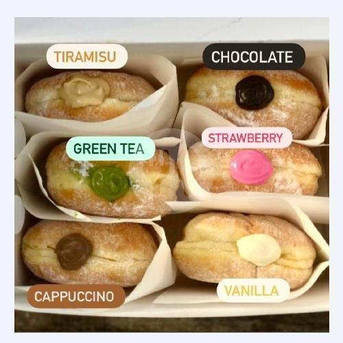 1 Pcs Bomboloni Glaze menu Donat Kentang Renon, Badung