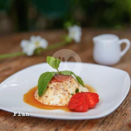 Banh Flan menu Xich Lo Warung Vietnam, Canggu