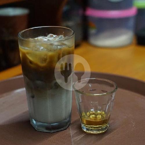 Es Latte Vanilla menu Sekopi Renon
