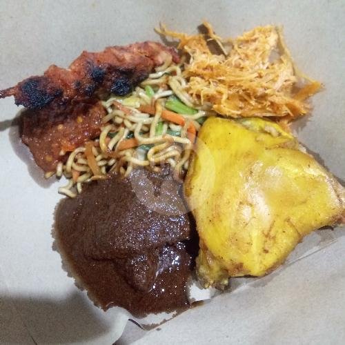 Nasi Bungkus Campur menu Warung Zaenab, Sesetan