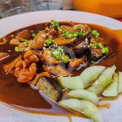 siobak babi + Nasi Putih menu Siobak Bu Ayuk Singaraja
