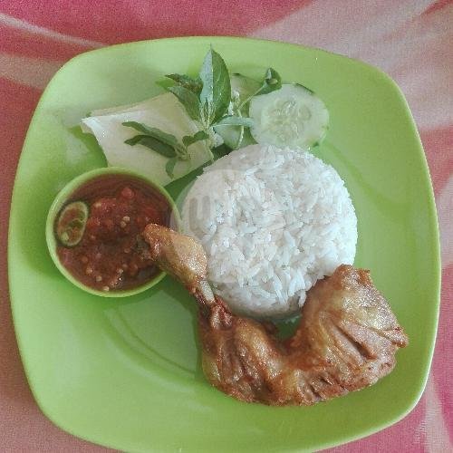 Lalapan + Nasi menu Depot Sempurna, Gunung Andasaka